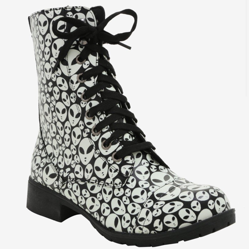 COPY - NWOT Women’s Hot Topic Glow in the Dark ALIEN Combat Boots